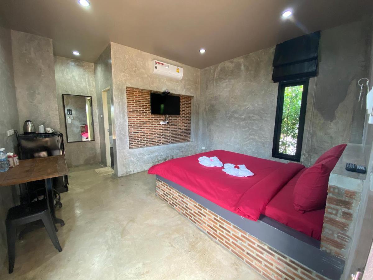The Loft House Sakaeo Hotel Watthana Nakhon Buitenkant foto