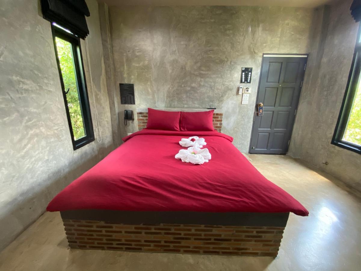 The Loft House Sakaeo Hotel Watthana Nakhon Buitenkant foto