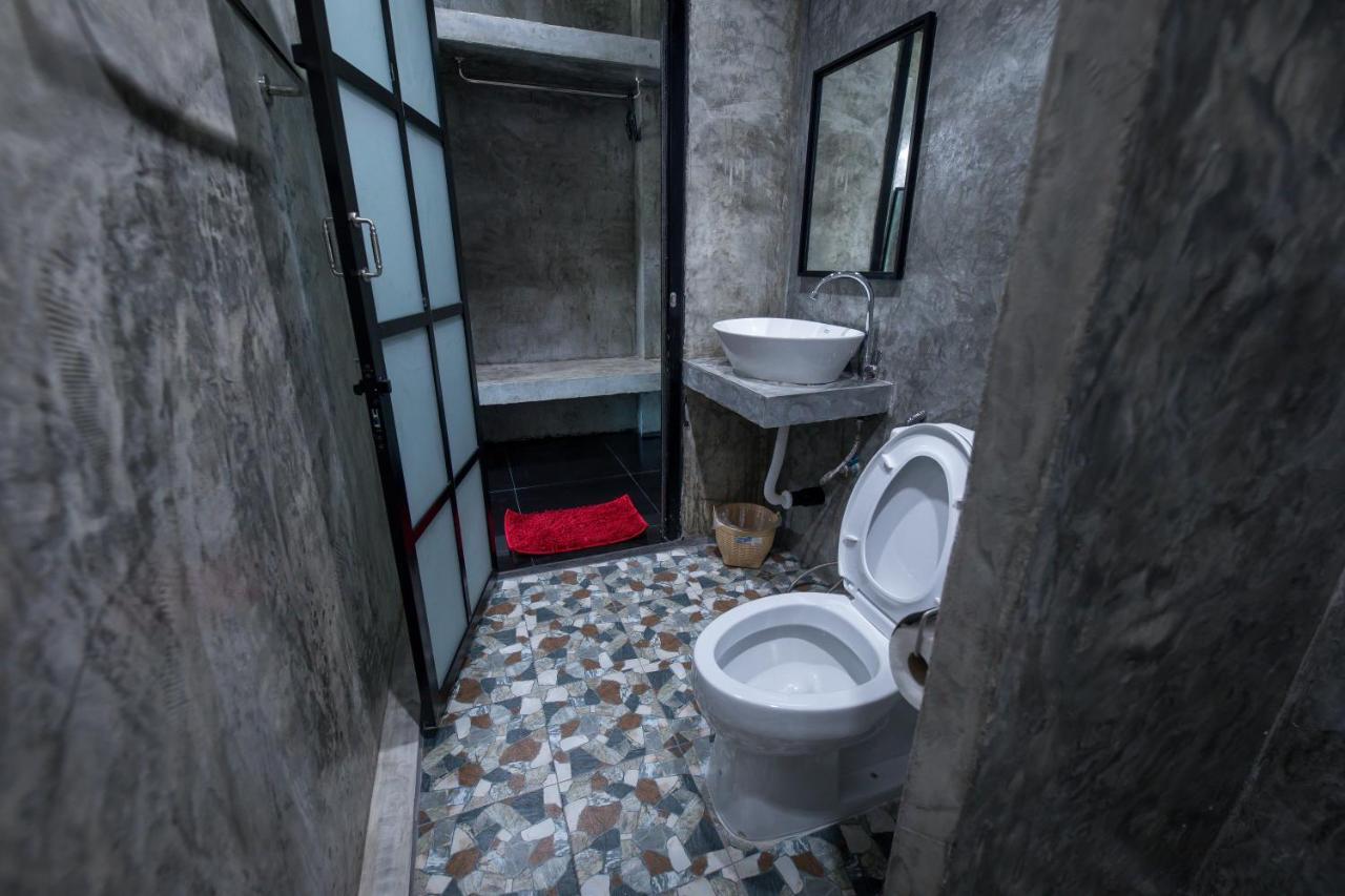 The Loft House Sakaeo Hotel Watthana Nakhon Buitenkant foto